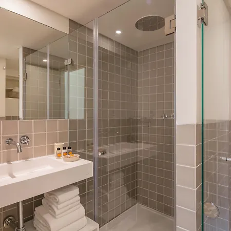 Almaria - Edificio Officina Real 4*