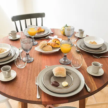 Almaria - Edificio Officina Real 酒店