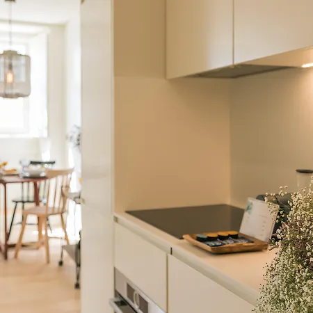 Almaria - Edificio Officina Real Lisboa