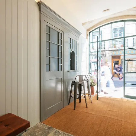 Almaria - Edificio Officina Real 酒店