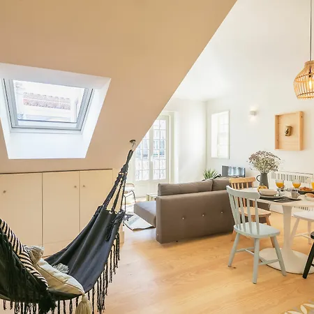 Almaria - Edificio Officina Real 4*