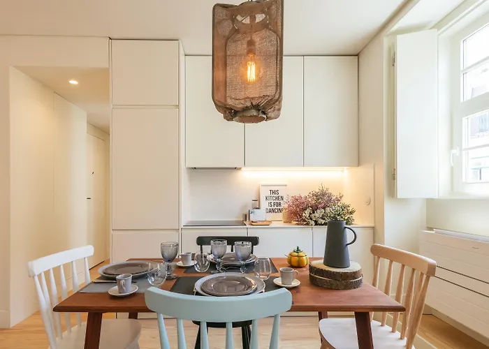 Almaria - Edificio Officina Real Hotel Lisboa