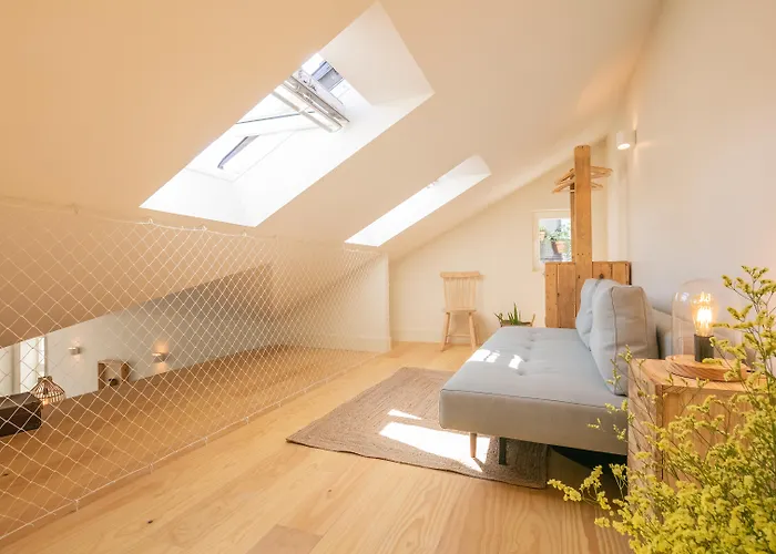 Almaria - Edificio Officina Real Hotel Lisboa