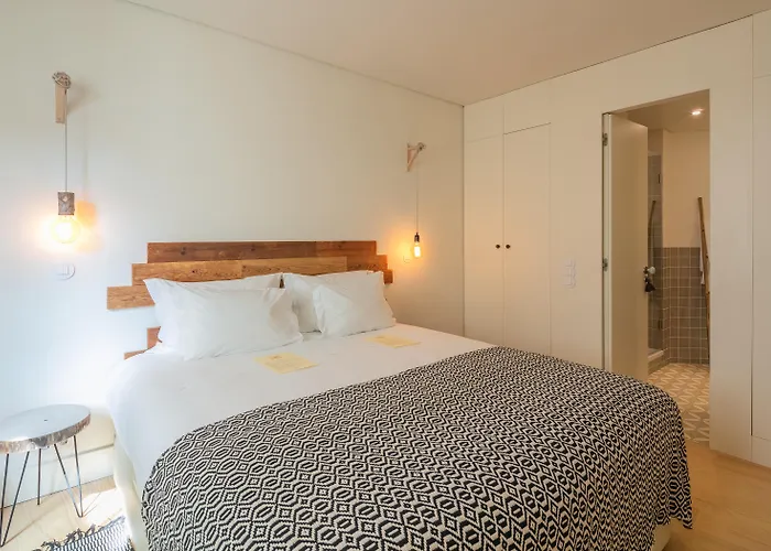 Almaria - Edificio Officina Real Lisboa