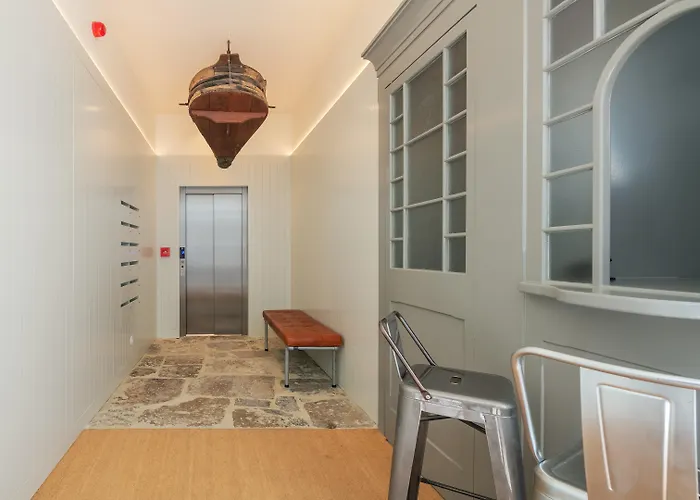 Almaria - Edificio Officina Real 4*