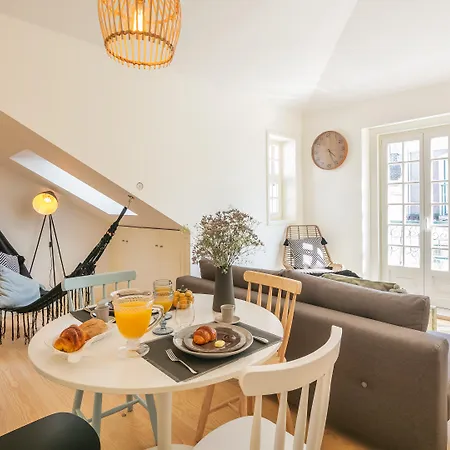 Almaria - Edificio Officina Real Hotel 4*