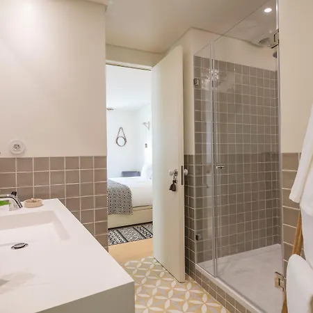 Almaria - Edificio Officina Real Hotel 4*