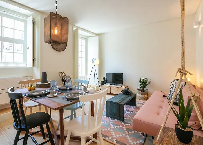 Almaria - Edificio Officina Real Lisbon