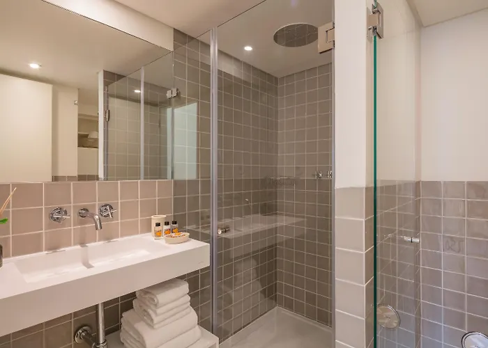 Almaria - Edificio Officina Real 4*