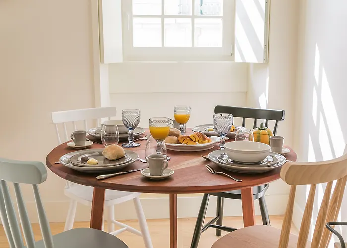 Almaria - Edificio Officina Real Hotel Lisbon