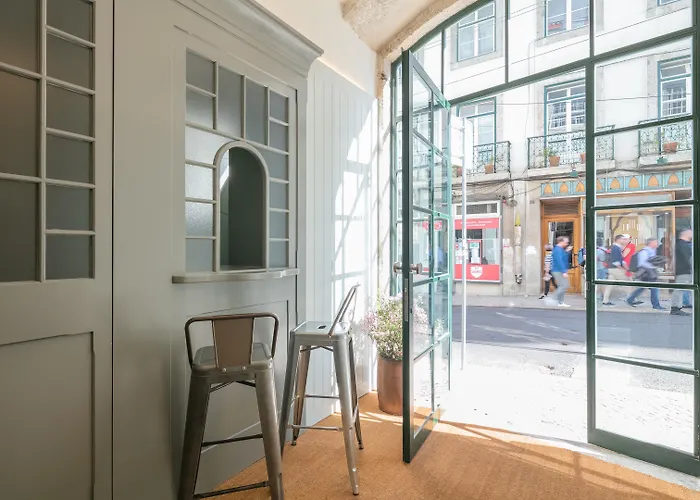 Almaria - Edificio Officina Real Hotel 4*