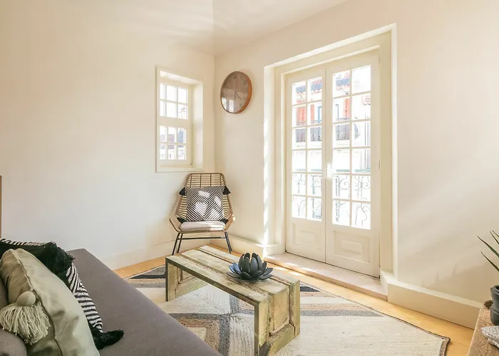 Almaria - Edificio Officina Real 4*