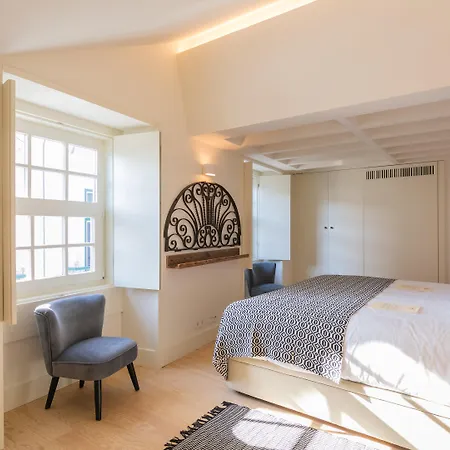 Almaria - Edificio Officina Real Lisbon