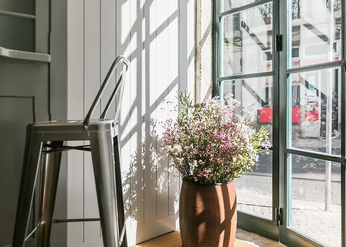 Almaria - Edificio Officina Real Szálloda 4*