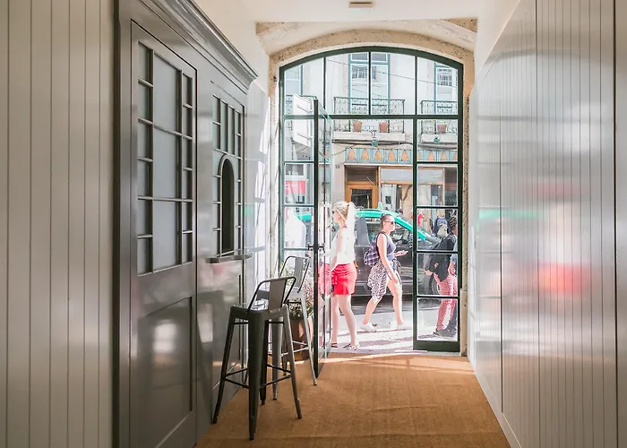 Almaria - Edificio Officina Real Szálloda 4*